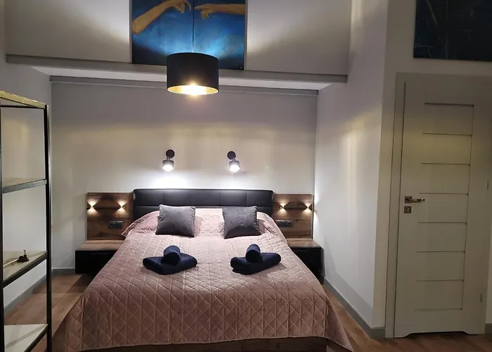 “apartcalm - Like At Home” - Close To Subway Apartman *